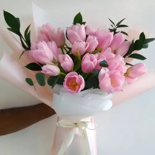 Nice Wrapping Hand Bouquet