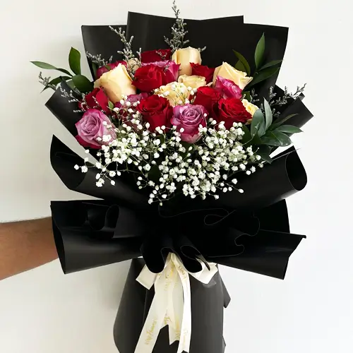 Romantic Roses Hand Bouquet